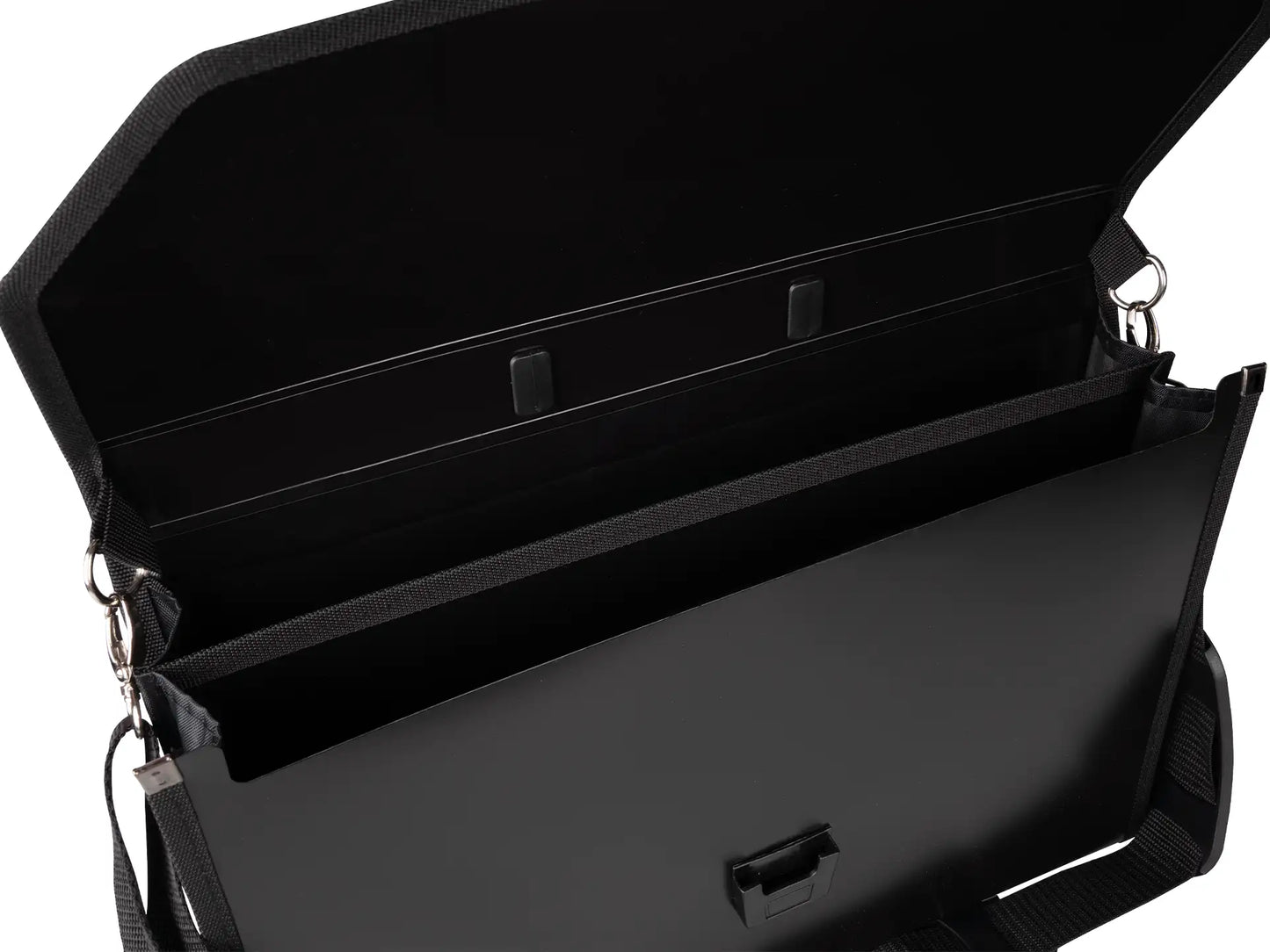 Valigetta In Ppl Con Soffietto E Tracolla 26X39 Nera